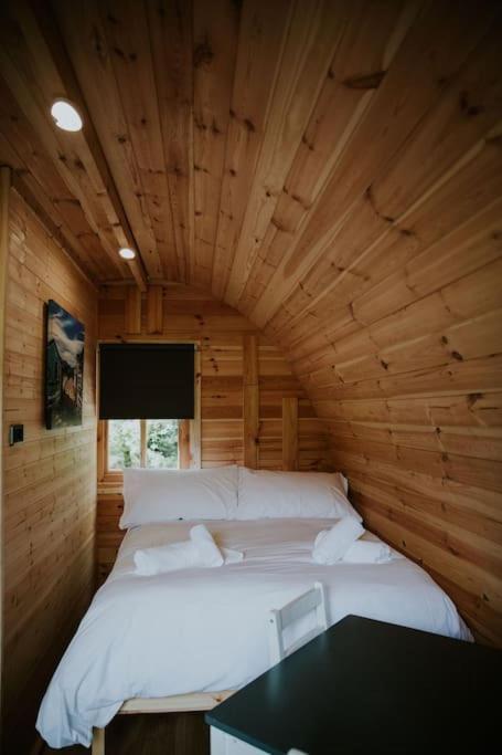 巴茅思Pine Cosy Winter Cabin - Hot Tub & Log Burner公寓 外观 照片